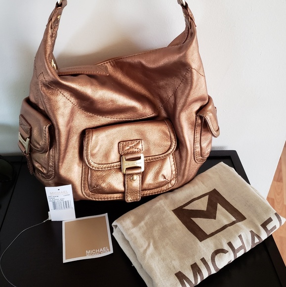 AUTHENIC MICHAEL KORS LEATHER HOBO - Picture 1 of 7